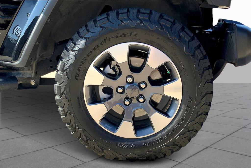 used 2022 Jeep Wrangler Unlimited car, priced at $37,694