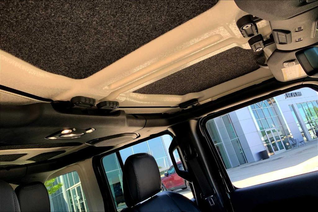 used 2022 Jeep Wrangler Unlimited car, priced at $37,694