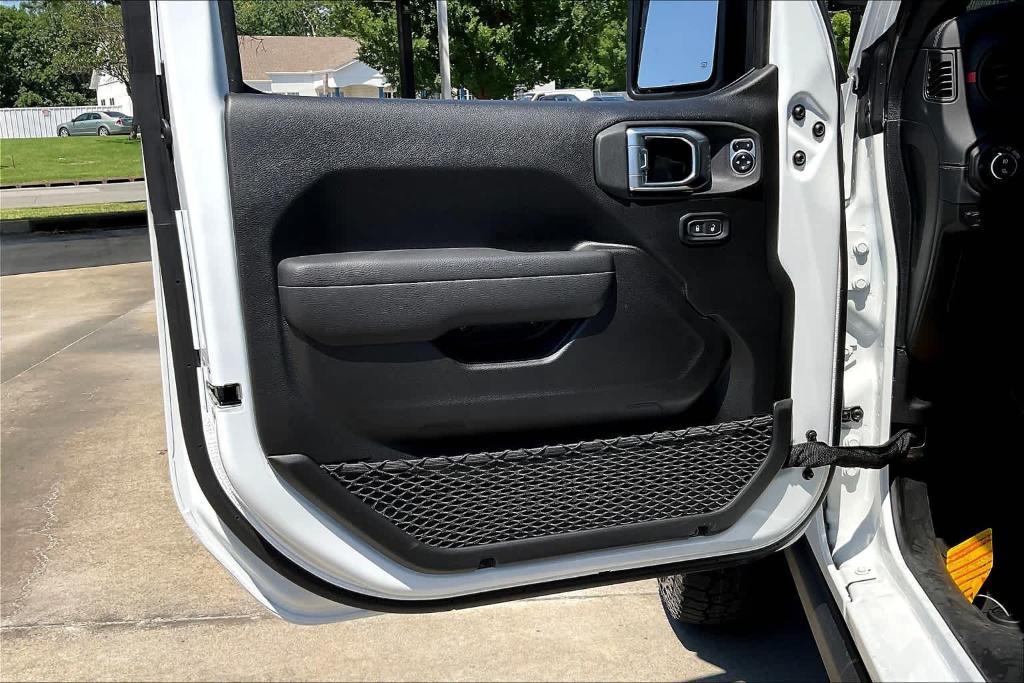 new 2024 Jeep Gladiator car, priced at $52,919