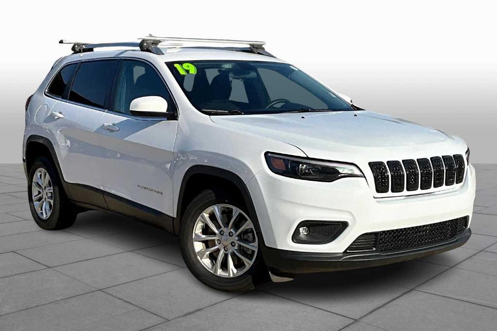 used 2019 Jeep Cherokee car, priced at $15,488