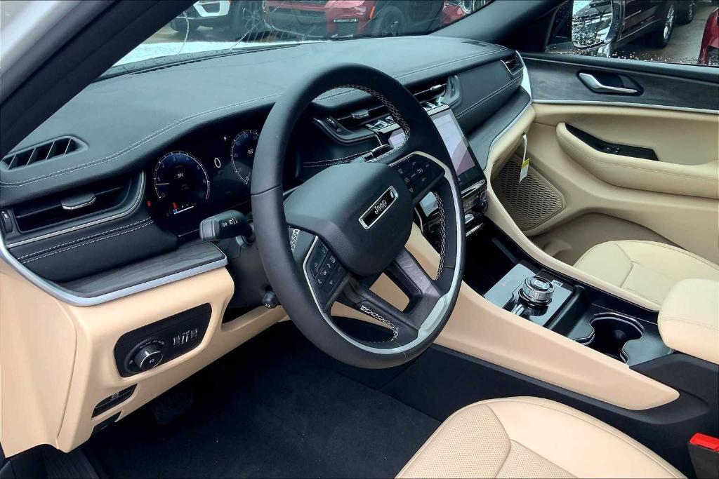 new 2025 Jeep Grand Cherokee L car, priced at $44,917