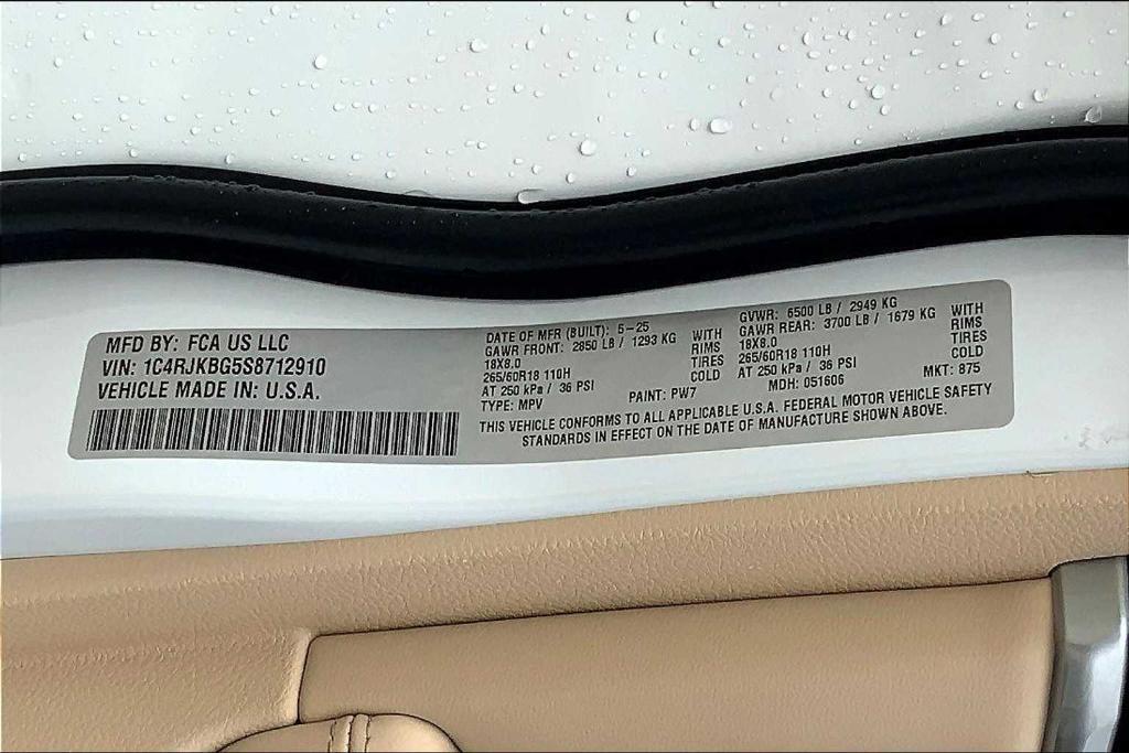 new 2025 Jeep Grand Cherokee L car, priced at $44,917