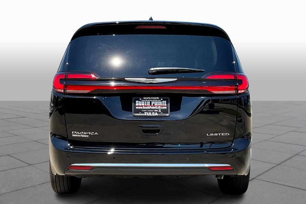 new 2024 Chrysler Pacifica car, priced at $45,275