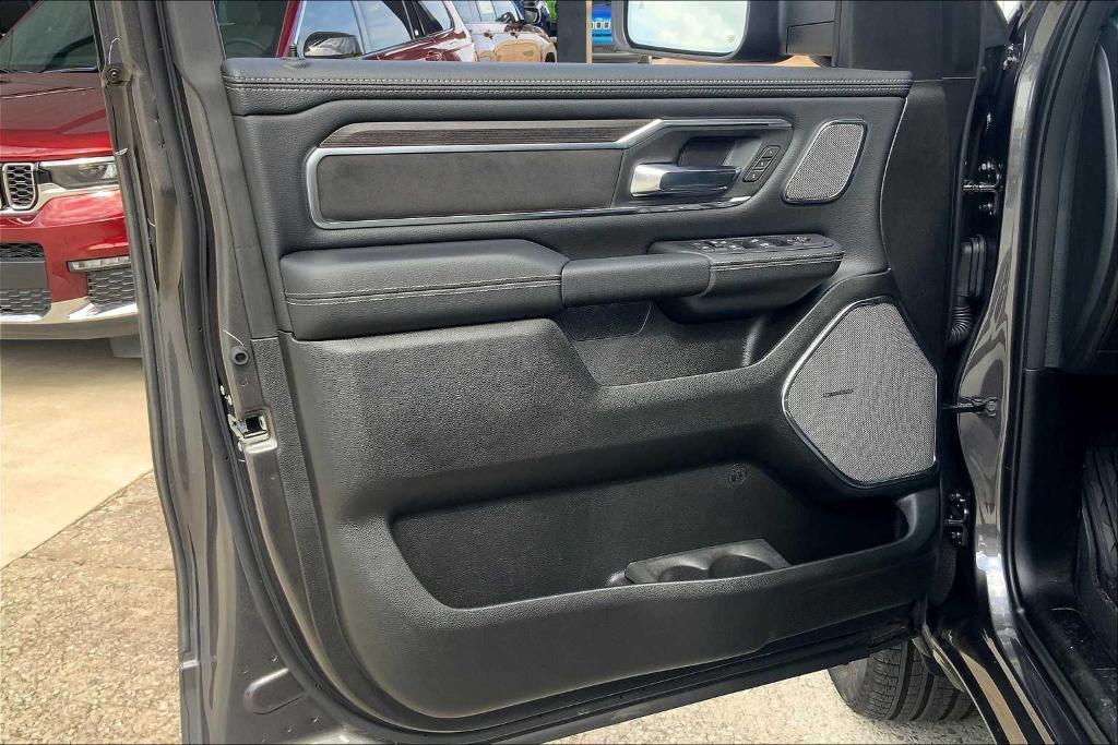 new 2025 Ram 1500 car, priced at $61,106
