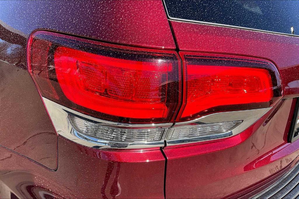 used 2022 Jeep Grand Cherokee WK car, priced at $25,624