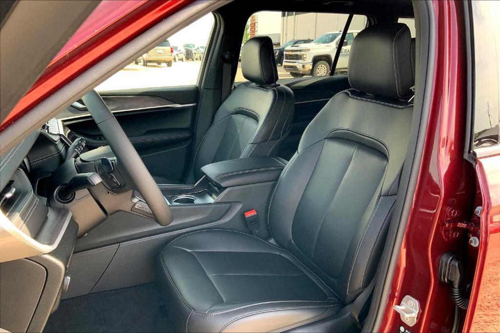 new 2025 Jeep Grand Cherokee L car, priced at $47,745