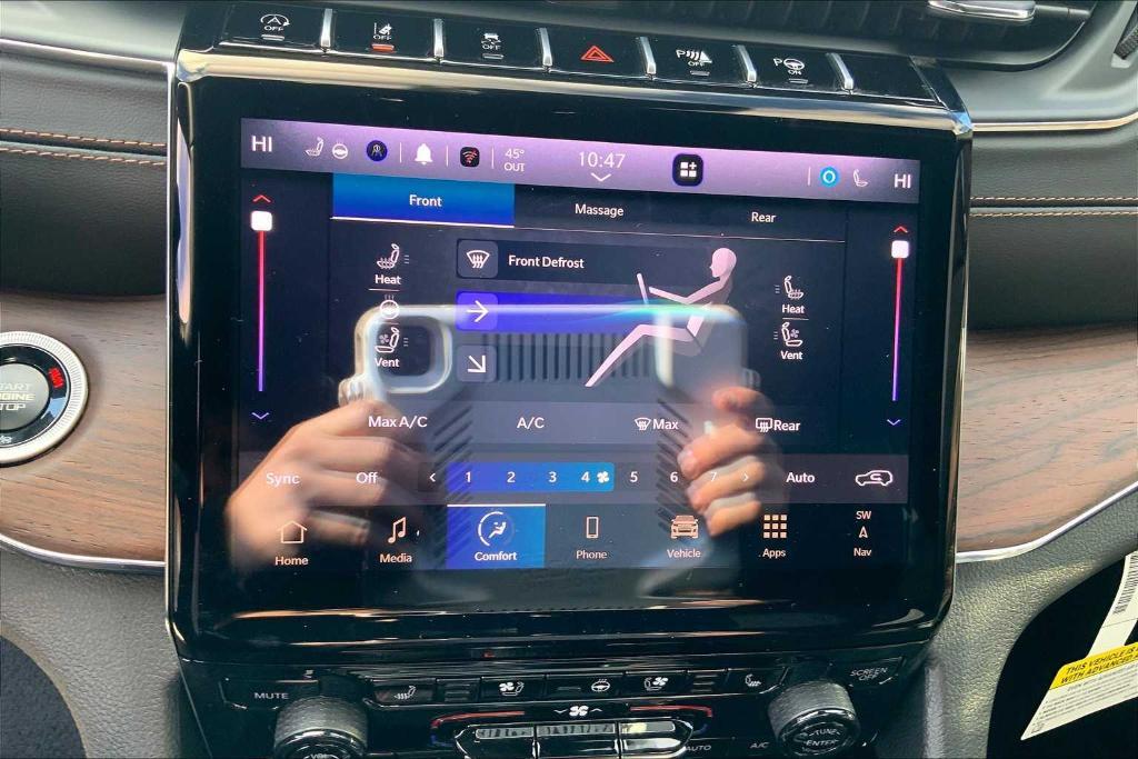 new 2025 Jeep Grand Cherokee car, priced at $56,175