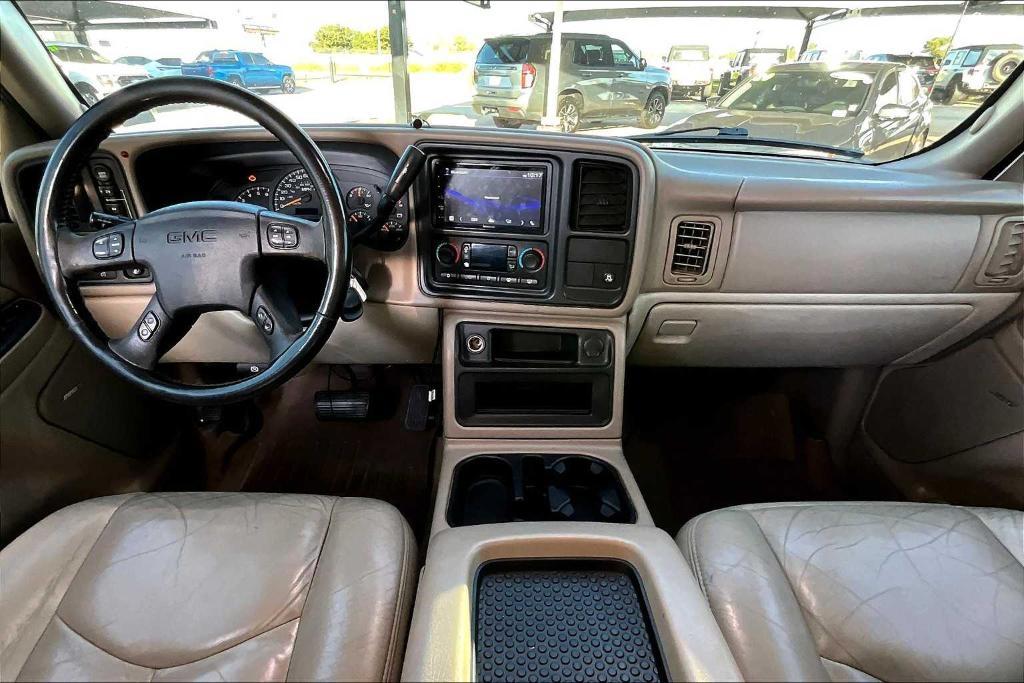 used 2005 GMC Yukon XL car, priced at $3,575