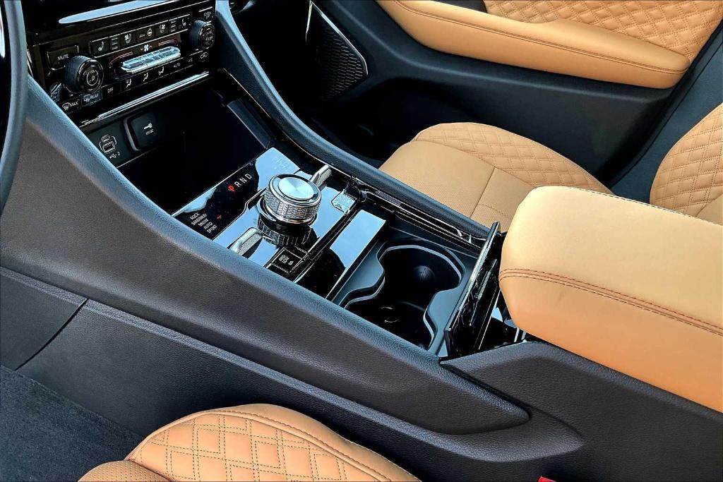 new 2025 Jeep Grand Cherokee car, priced at $54,425