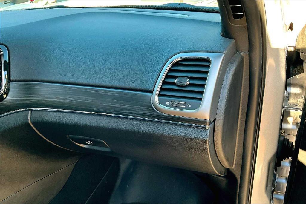 used 2021 Jeep Grand Cherokee car, priced at $22,975