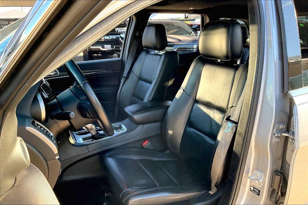 used 2021 Jeep Grand Cherokee car, priced at $22,975