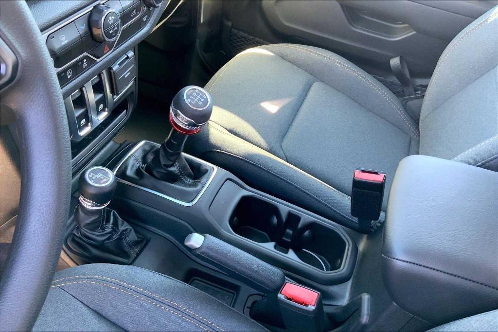 new 2025 Jeep Wrangler car, priced at $29,208