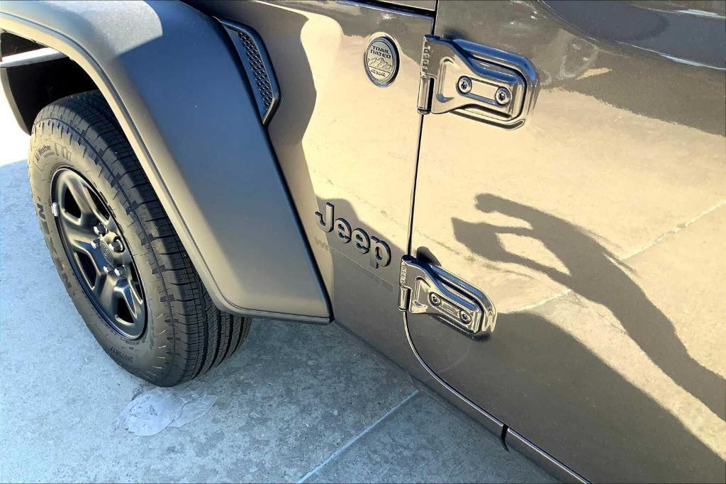 new 2025 Jeep Wrangler car, priced at $29,208