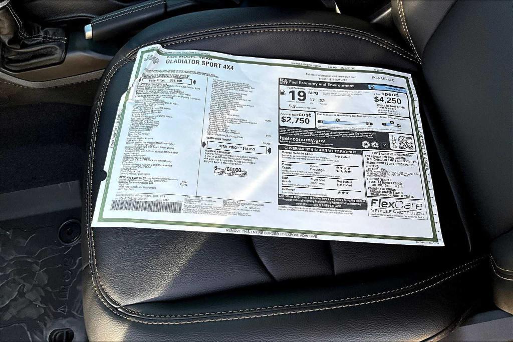 new 2025 Jeep Gladiator car, priced at $41,546