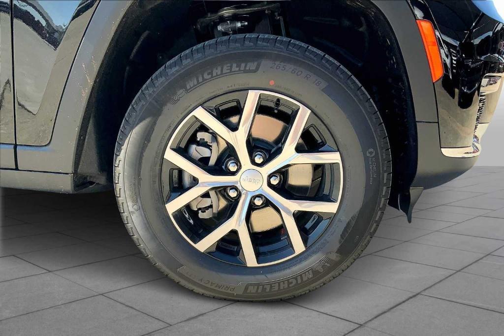 new 2025 Jeep Grand Cherokee L car, priced at $41,589