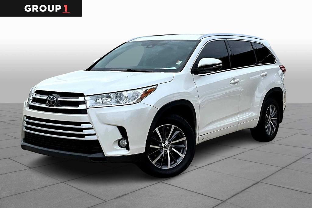used 2018 Toyota Highlander car, priced at $19,265