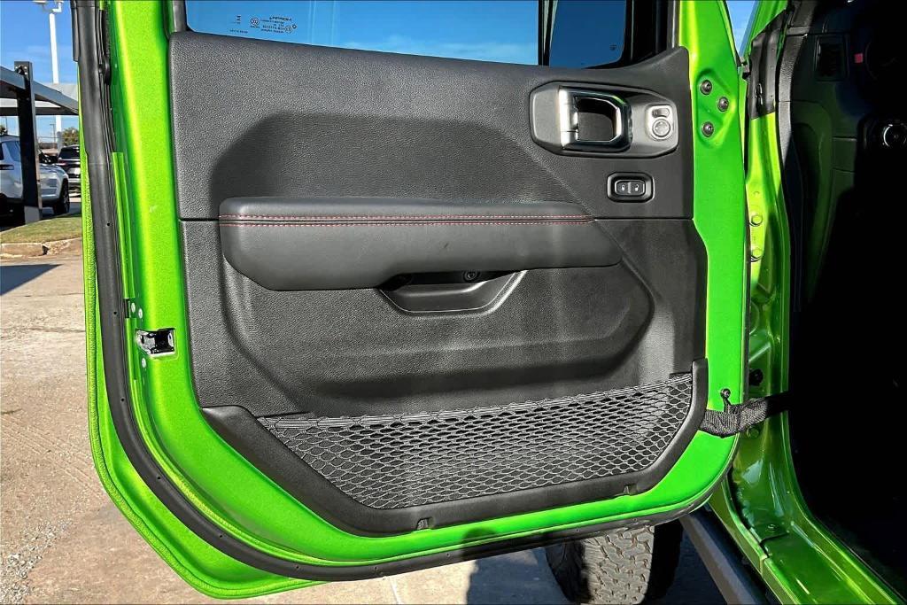 new 2025 Jeep Wrangler car, priced at $49,033