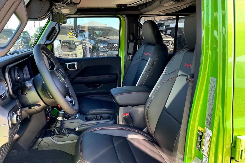 new 2025 Jeep Wrangler car, priced at $49,033