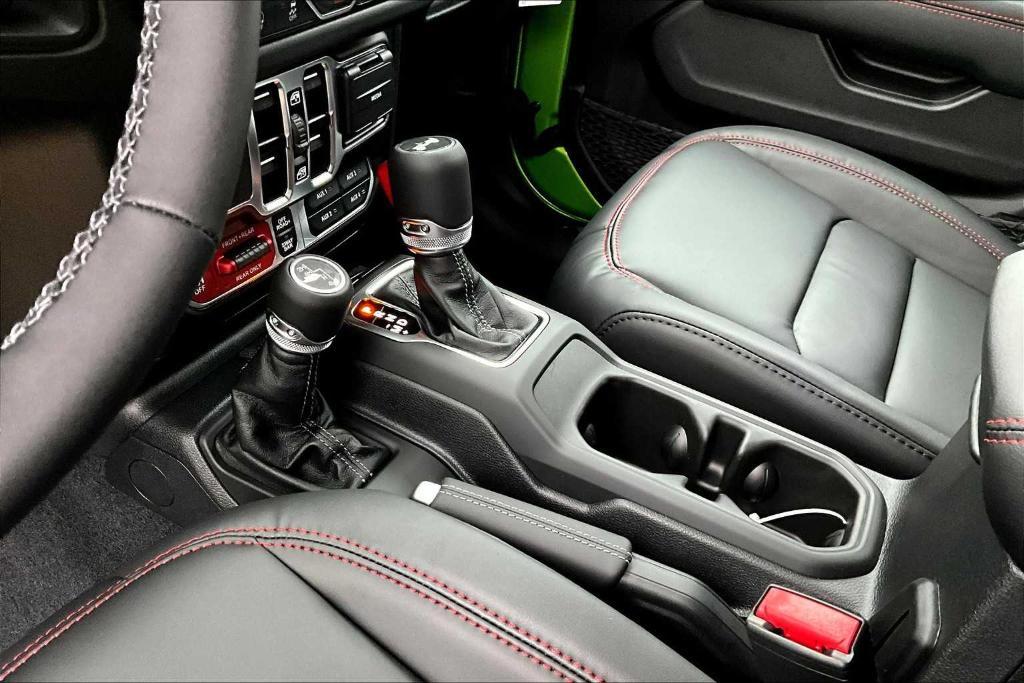 new 2025 Jeep Wrangler car, priced at $54,090