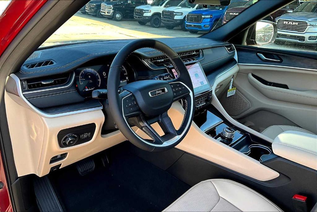 new 2025 Jeep Grand Cherokee L car, priced at $46,035
