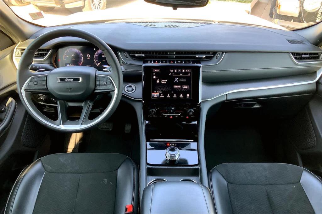 used 2023 Jeep Grand Cherokee car, priced at $31,498