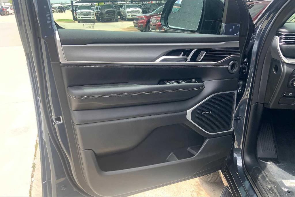 new 2025 Jeep Wagoneer car, priced at $67,425