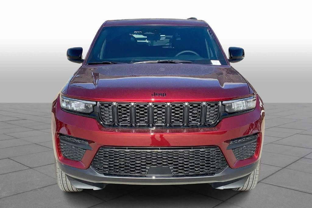 new 2025 Jeep Grand Cherokee car, priced at $39,748