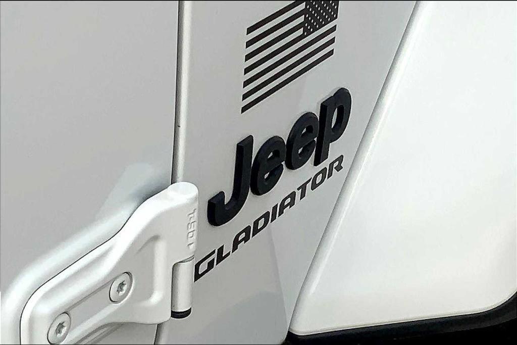 used 2021 Jeep Gladiator car, priced at $28,975