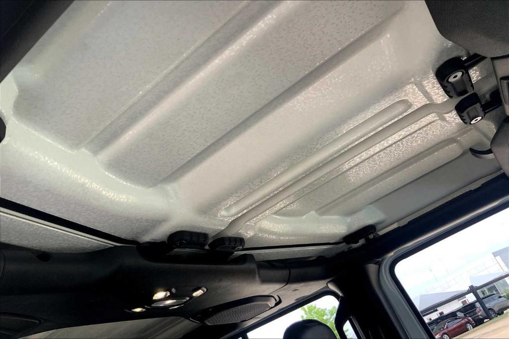 used 2021 Jeep Gladiator car, priced at $28,975