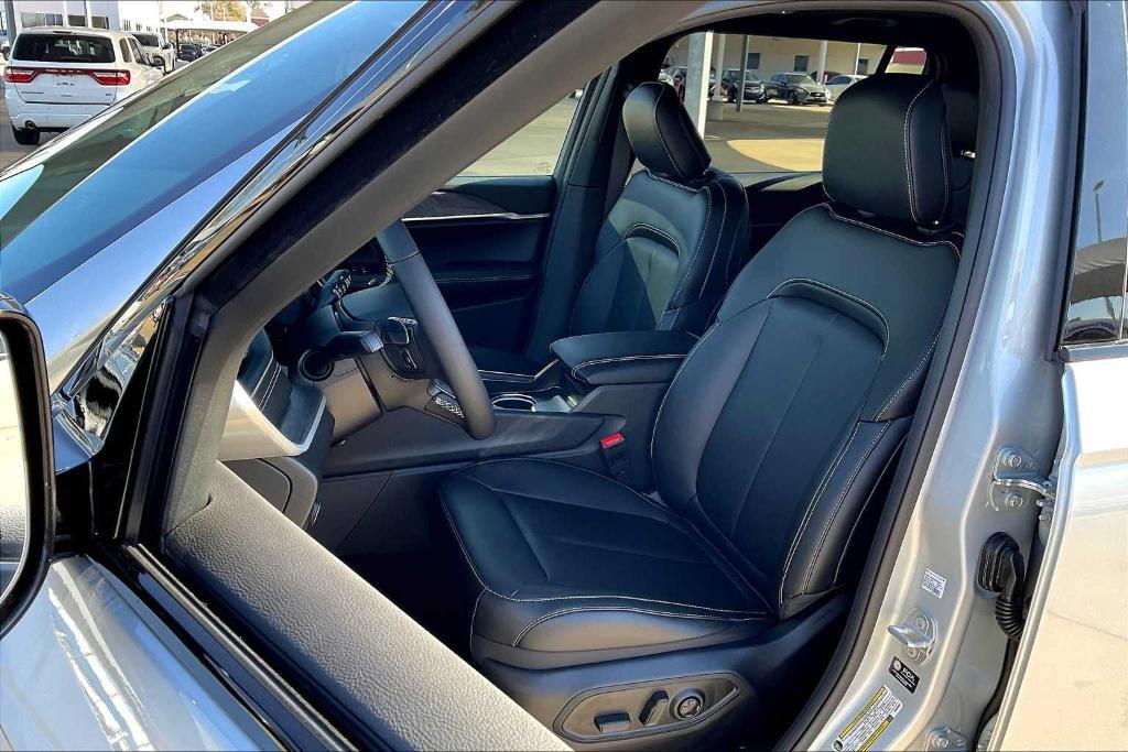 new 2025 Jeep Grand Cherokee L car, priced at $50,499