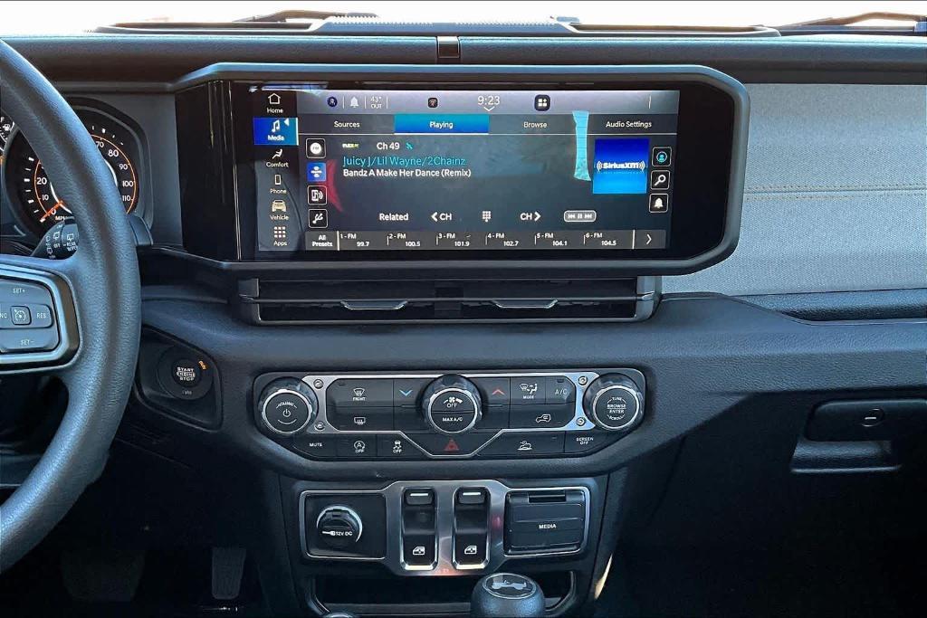 new 2026 Jeep Wrangler car, priced at $36,275