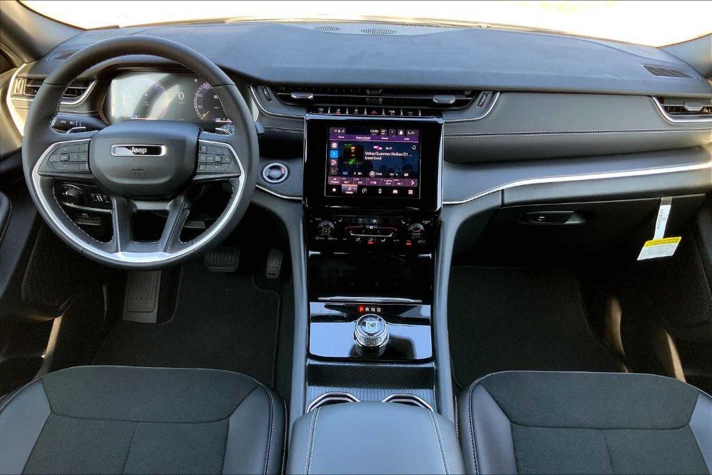 new 2025 Jeep Grand Cherokee L car, priced at $39,035