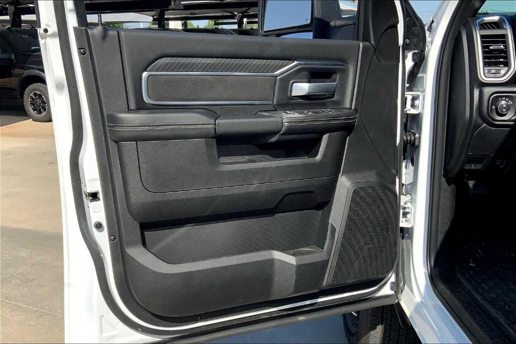 new 2025 Ram 3500 car, priced at $72,825