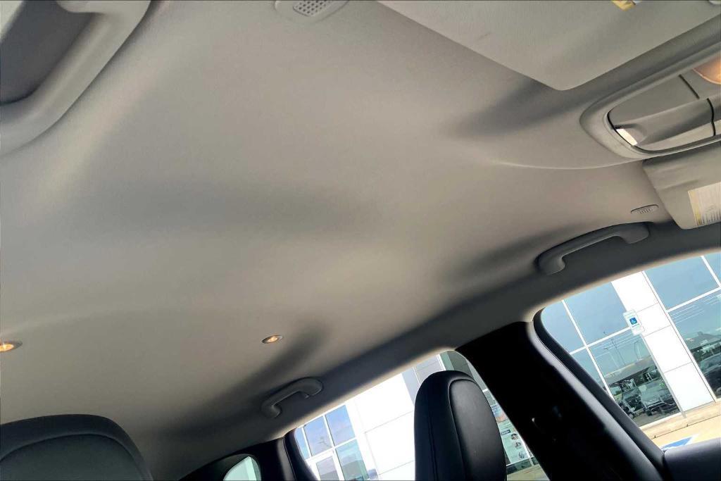 used 2021 Jeep Cherokee car, priced at $16,431