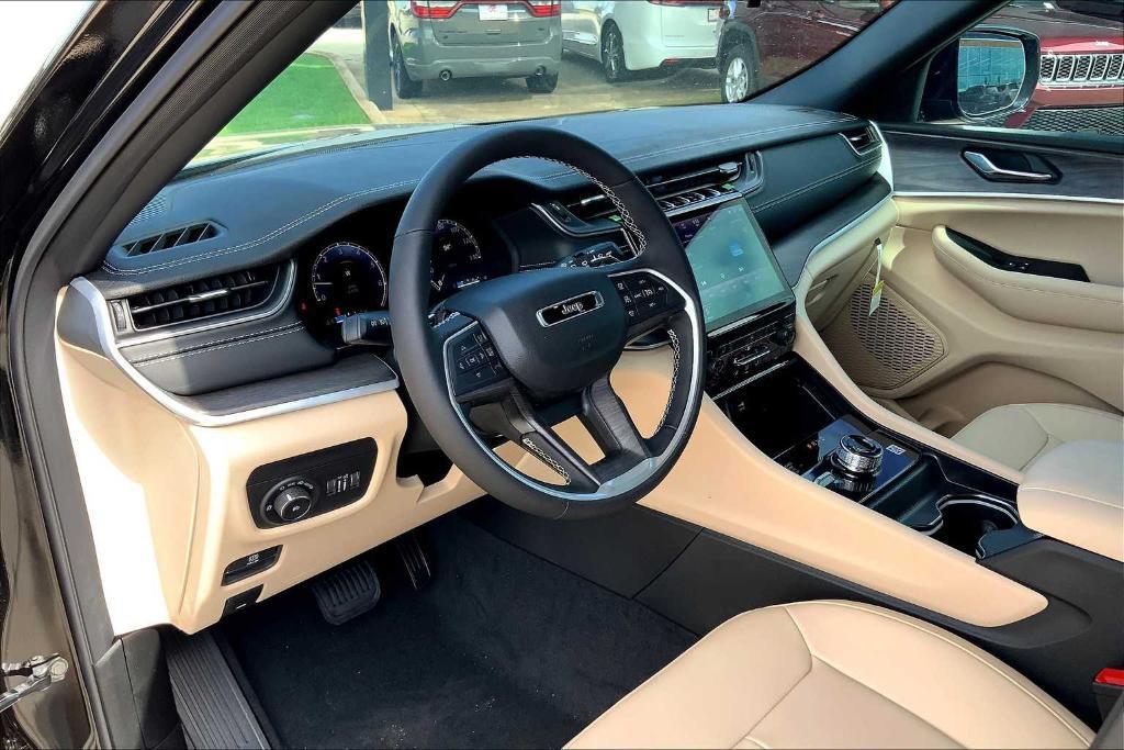 new 2025 Jeep Grand Cherokee L car, priced at $43,967