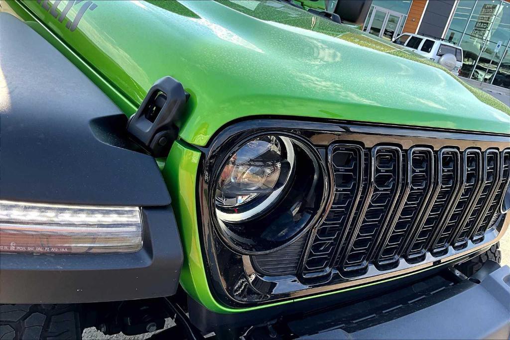 new 2025 Jeep Wrangler car, priced at $44,277