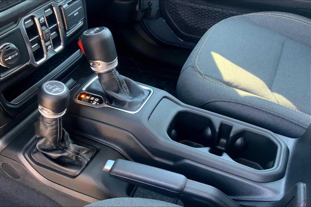 new 2025 Jeep Wrangler car, priced at $38,420