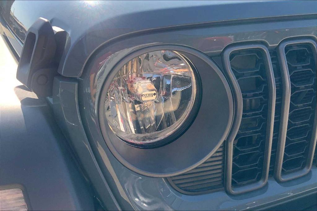 new 2025 Jeep Wrangler car, priced at $38,420