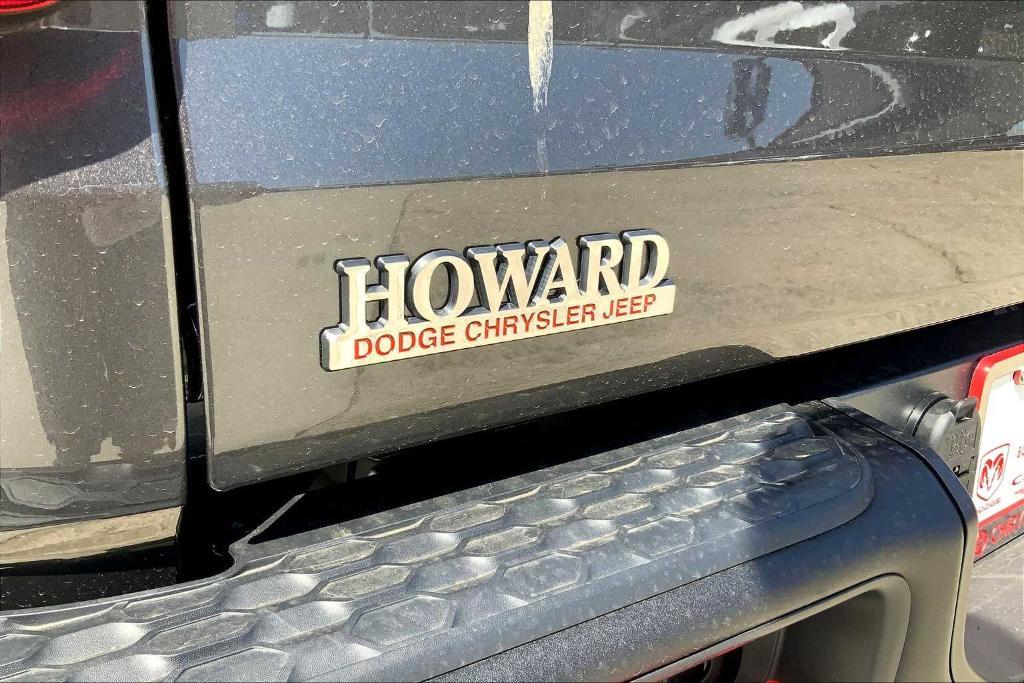 new 2025 Jeep Gladiator car, priced at $48,095