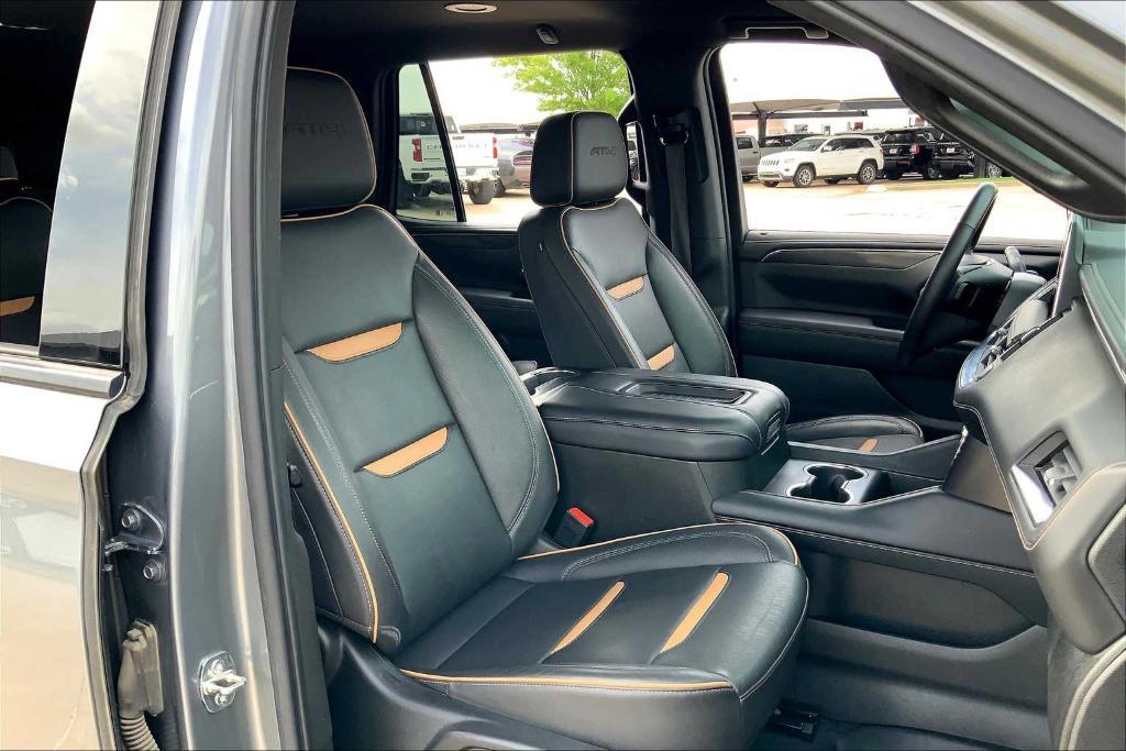 used 2022 GMC Yukon car, priced at $45,293