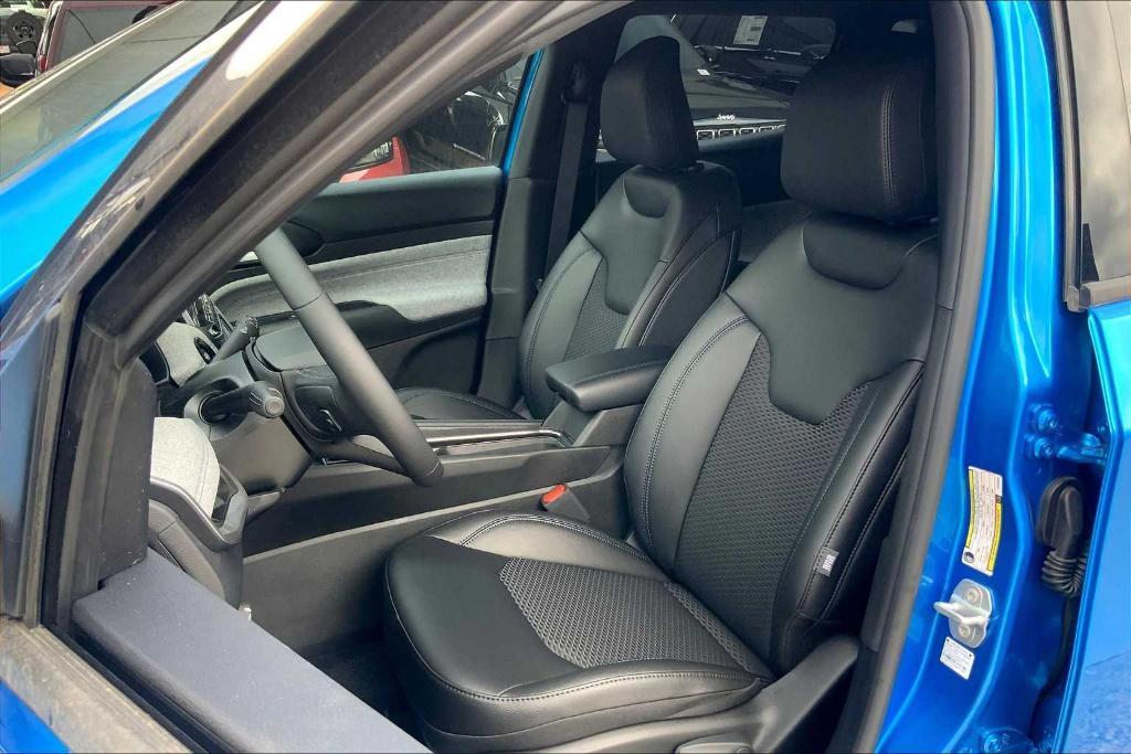 new 2025 Jeep Compass car, priced at $24,760