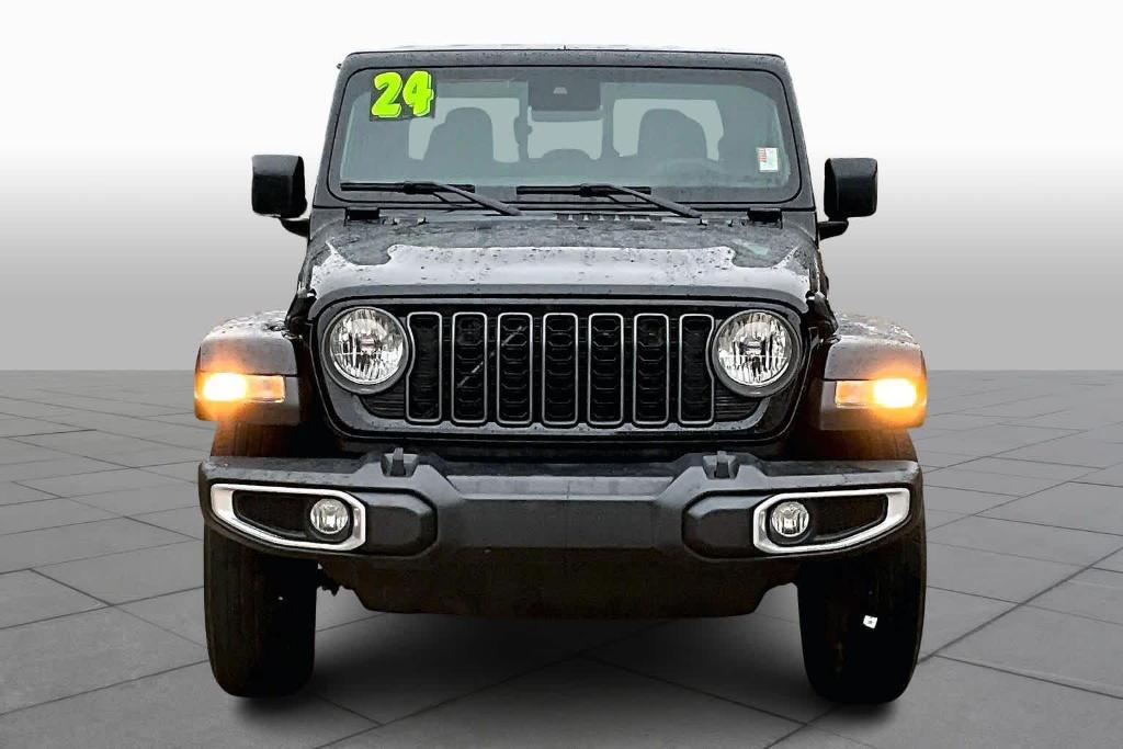 used 2024 Jeep Gladiator car, priced at $36,924