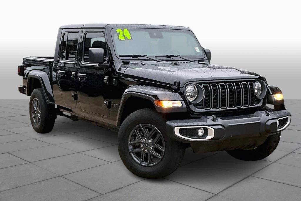 used 2024 Jeep Gladiator car, priced at $36,924