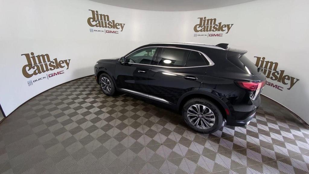 new 2025 Buick Envision car, priced at $38,609