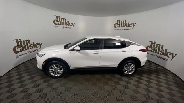 new 2025 Buick Envista car, priced at $25,530