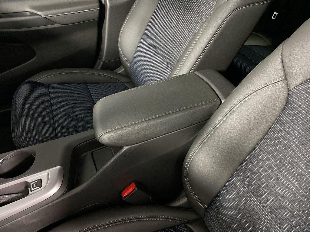 new 2025 Buick Envista car, priced at $25,530
