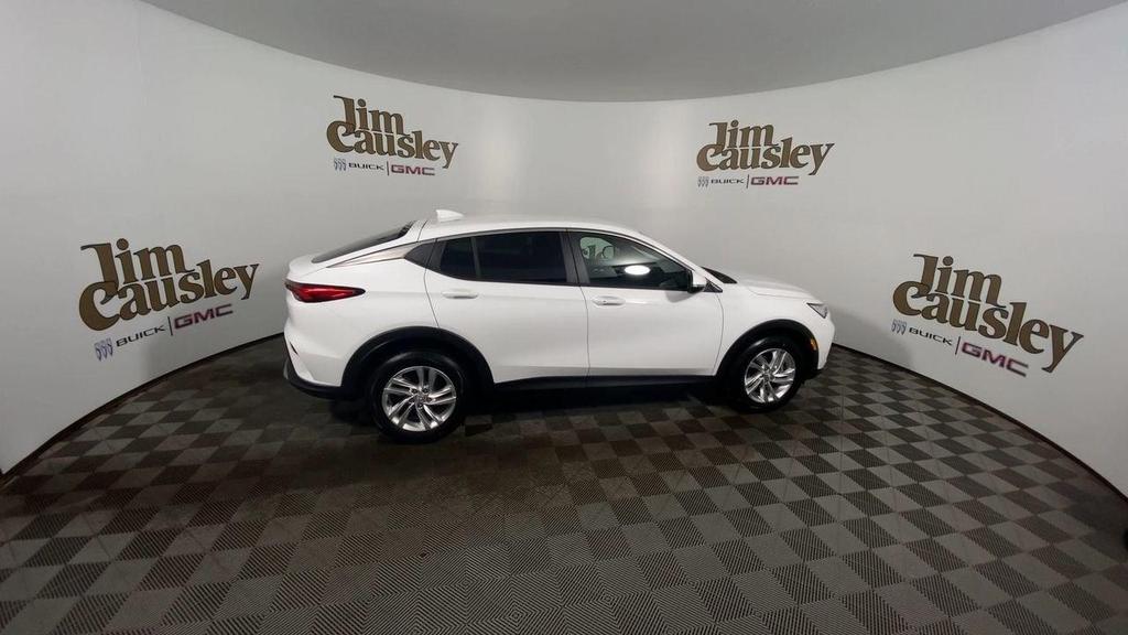 new 2025 Buick Envista car, priced at $25,530