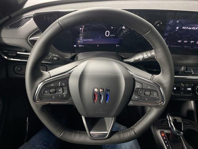 new 2025 Buick Envista car, priced at $24,923