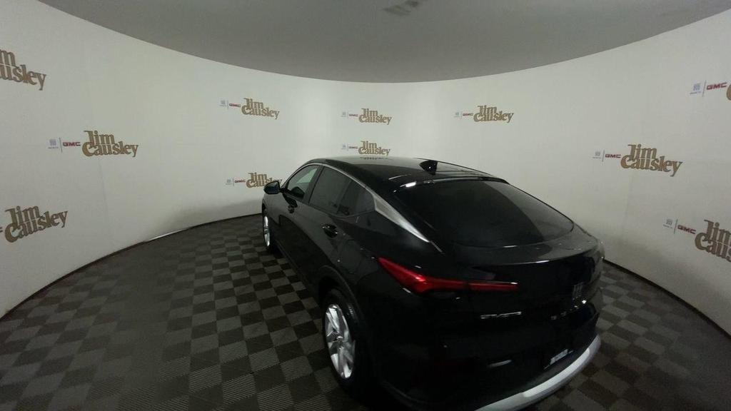 new 2025 Buick Envista car, priced at $25,670