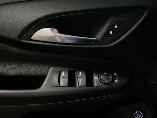 new 2025 Buick Envista car, priced at $25,670